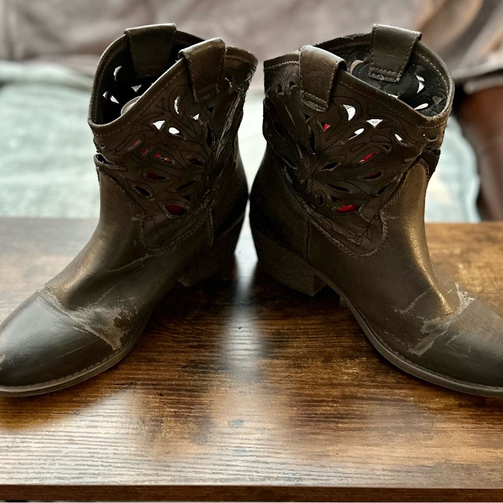 WOMEN'S BLACK ARIZONA JEAN COMPANY COWBOY BOOTS ANKLE HEIGHT 9.5, 9 1/2
